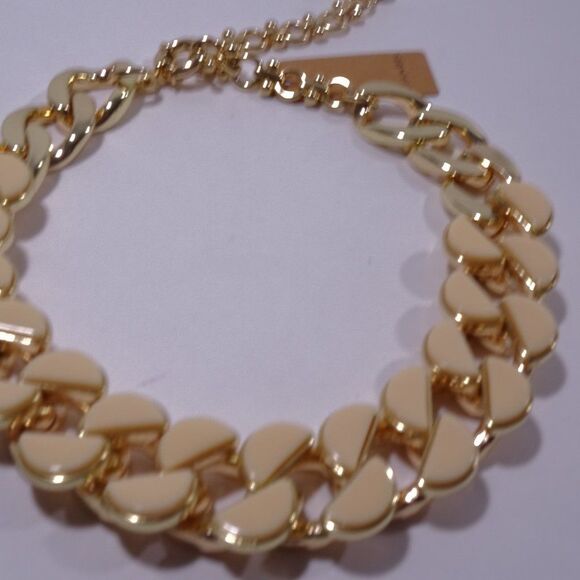 Neiman Marcus Lee Angel Curb Enamel Brass Necklace NWT 350 Cream Gold - Picture 7 of 9